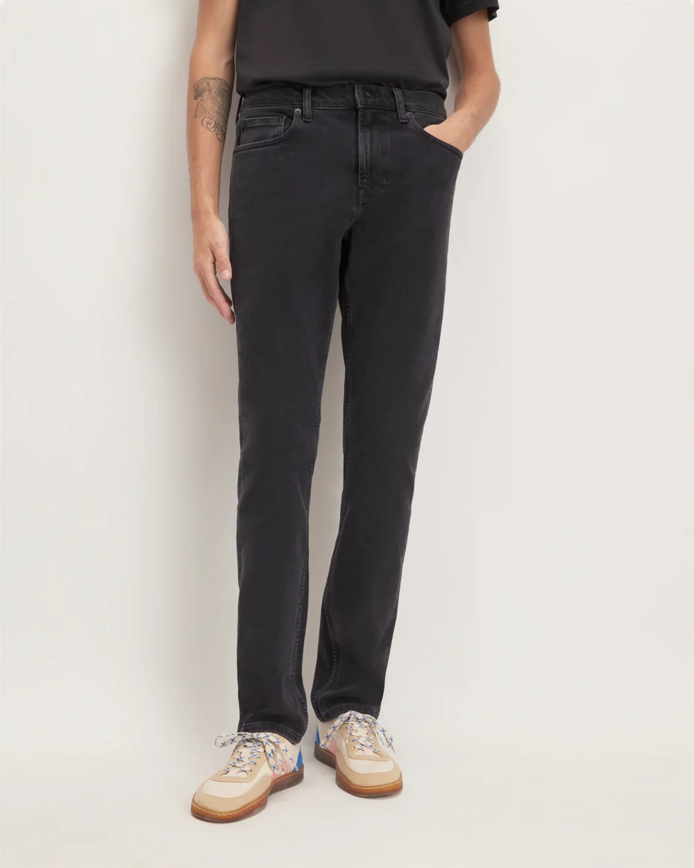 The Slim 4-Way Stretch Organic Jean | Uniform | Washed Black