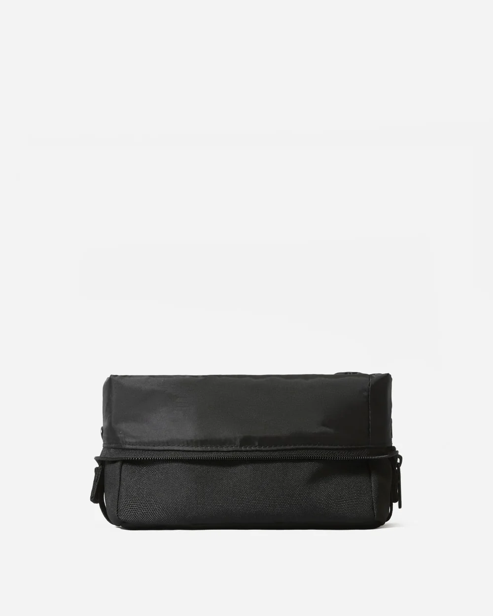 The ReNew Transit Catch-All Case | Black