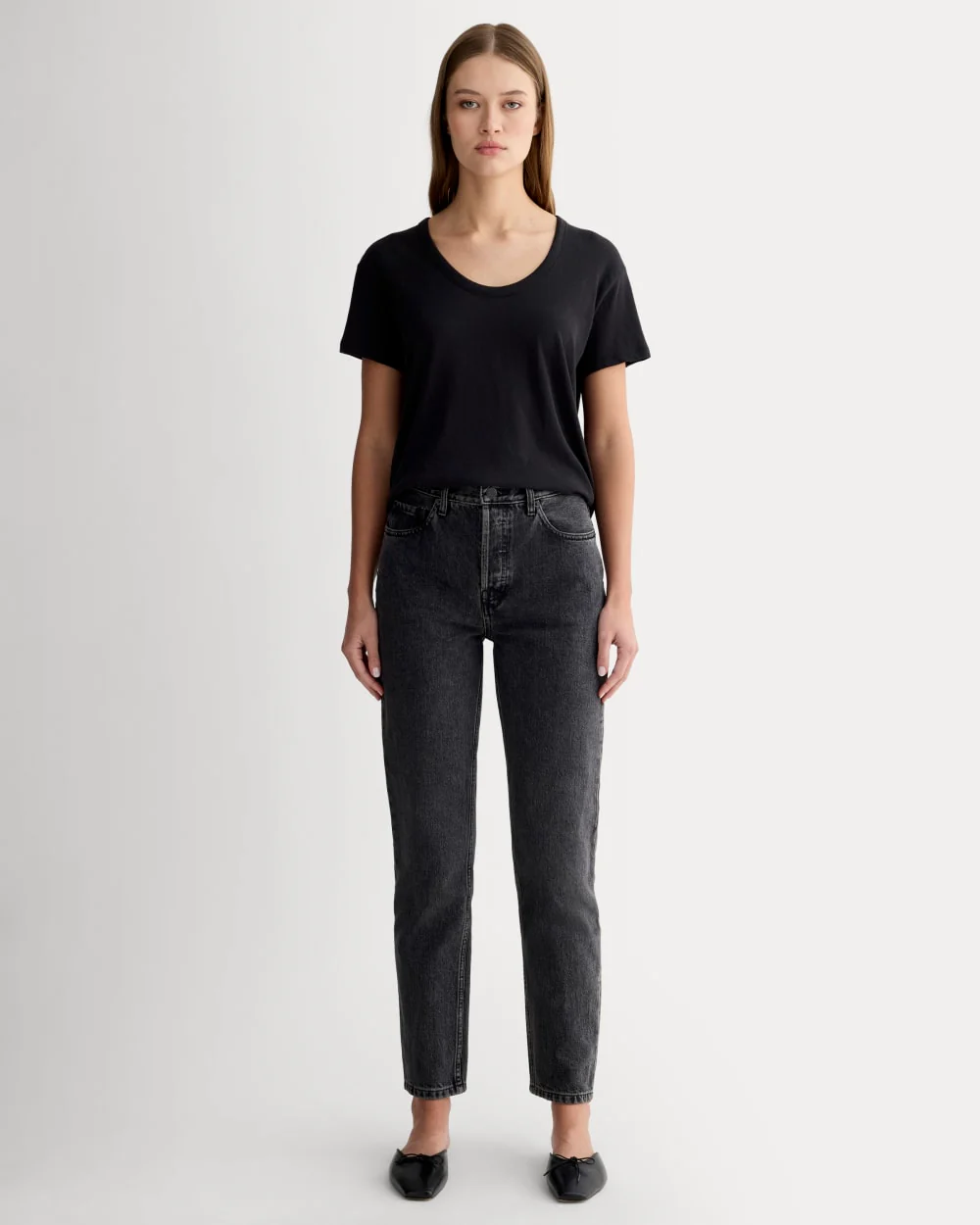 The Air Scoop-Neck Tee | Black