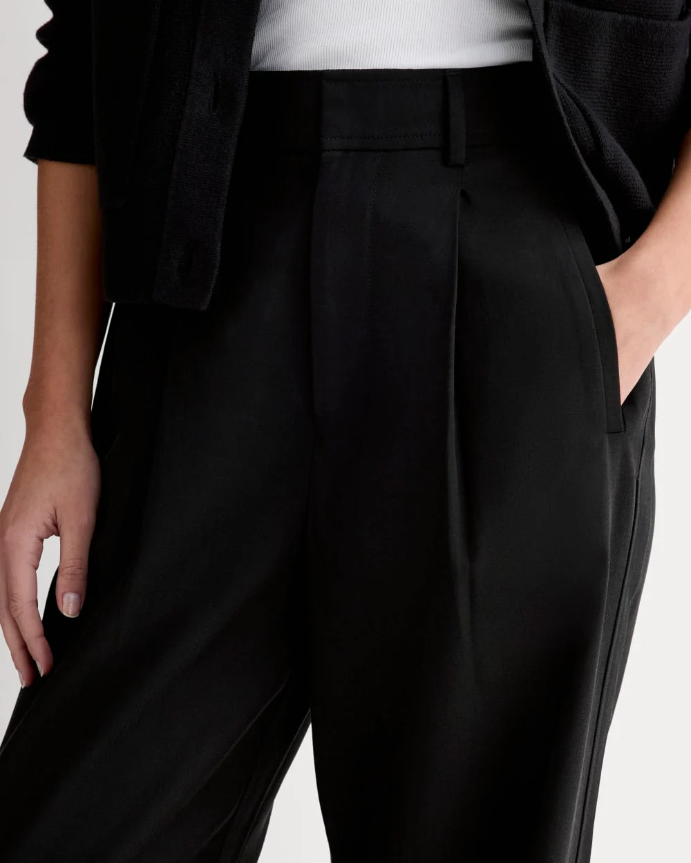 The Draper Pleated Pant in Buttersmooth | Black | 32" Inseam
